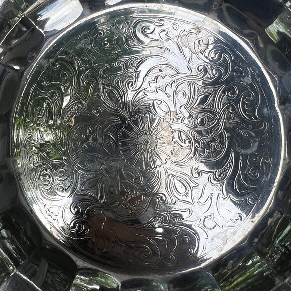 Vintage silver plated shallow bowl 9 ins diameter - Picture 8 of 9